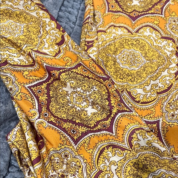 Novella Royale Yellow and Maroon iris bells tangerine dial - Picture 5 of 7